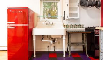 62 Lakeview Ter B, Burlington, VT 05401