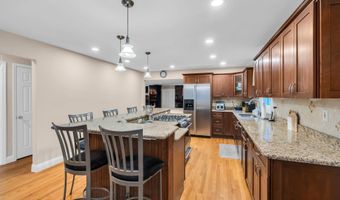 266 Orchard Ave, Belford, NJ 07718