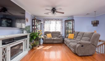 1977 Sun Valley Dr, Blakeslee, PA 18610
