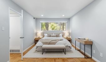 4203 AMERICANA Dr 101, Annandale, VA 22003