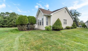17 Breeze Ter, Barnegat, NJ 08005