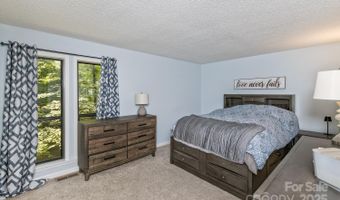 107 Cedar Forest Trl 107, Asheville, NC 28803