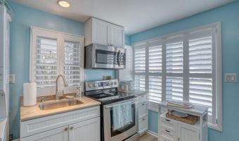 2 E ATLANTIC St 1, Fenwick Island, DE 19944