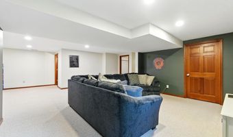 704 Redding Rd, Angola, IN 46703