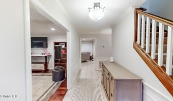 136 Westlake Dr, Brandon, MS 39047