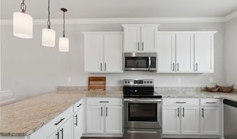 825 NE Heights Ln, Bentonville, AR 72712