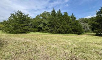 100 Rolling Hills Blvd, Alvord, TX 76225