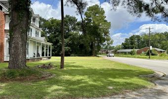 207 N 5th St, Aurora, NC 27806