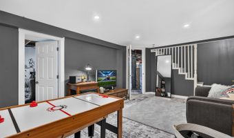 1000 Louis Ave, Algonquin, IL 60102
