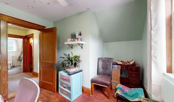 184 Whitney St, Auburn, ME 04210