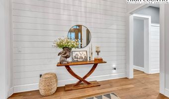 281 Lodge Woods Trl, Banner Elk, NC 28604