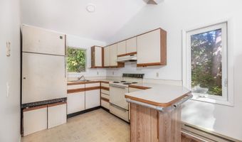 2102 Lakeside Dr, Alloway, NJ 07422