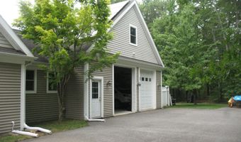 550 Egenolf Pl, Bayville, NJ 08721