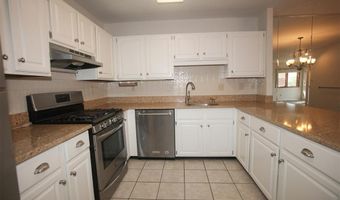 1340 Holgate Dr F2, Ballwin, MO 63021