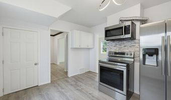 53 Prospect St, Bloomfield, CT 06002