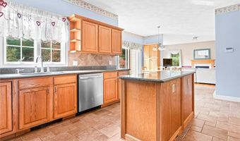 3 Aster Ln, Coventry, RI 02831