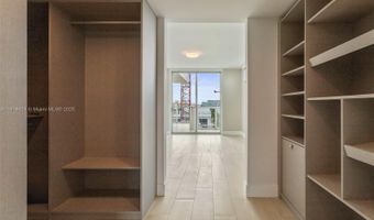 1150 101st St PH 702, Bay Harbor Islands, FL 33154