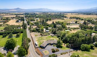 3443 Ross Ln, Central Point, OR 97502