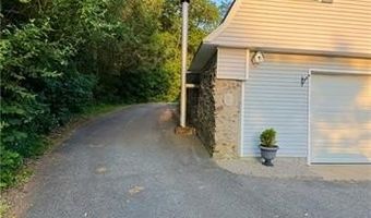 355 Scott Rd, Cumberland, RI 02864
