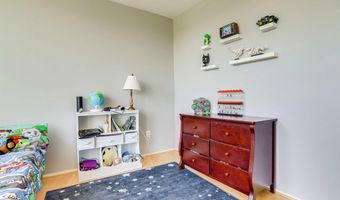 3800 LANGSTON Blvd 202, Arlington, VA 22207