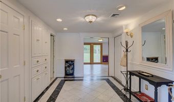 23 Pine Top Rd, Barrington, RI 02806