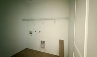 186 Peeps Ct, Adkins, TX 78101