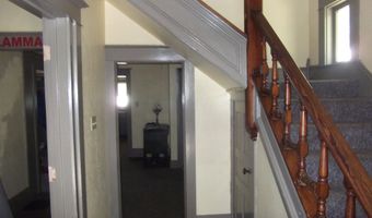 206 S Superior St, Angola, IN 46703