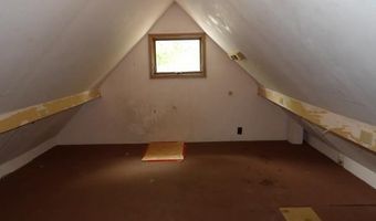 1138 E Hunt St, Adrian, MI 49221