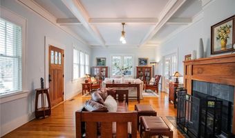 901 McCollum Dr, Bentonville, AR 72712