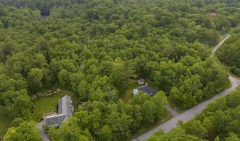 299 Scenic Dr, Blakeslee, PA 18610