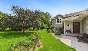 15726 Parkwood Cir, Avon, MN 56310