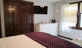 40 Lindahl Rd, Bedford, NH 03110