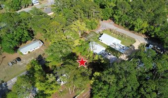 206 13th St, Apalachicola, FL 32320