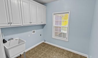 1635 Robertson Rd, Blue Springs, MS 38828