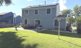 1525 Teri Ln, Algonquin, IL 60102
