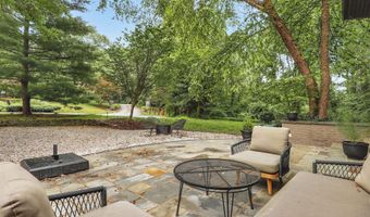 6921 AYR Ln, Bethesda, MD 20817