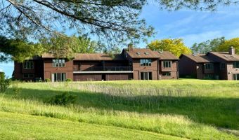 167 Country Club Ln, Amsterdam, NY 12070