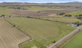 221 Cottonwood Ln, Blackfoot, ID 83221