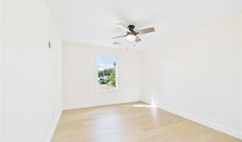 44 Middle St, North Kingstown, RI 02852
