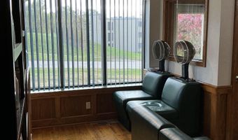 503 Benton Ave W, Albia, IA 52544