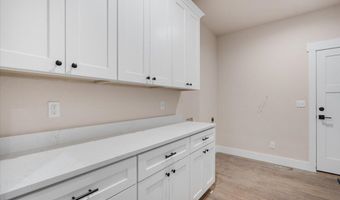 10233 Bunco Rd, Athol, ID 83801