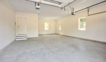 6 Eagle Perch Dr 14, Boscawen, NH 03303