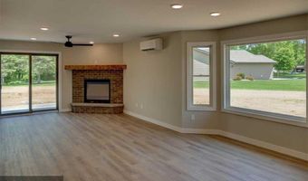620 Pondhurst Dr, Amery, WI 54001