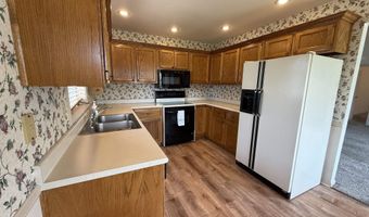 1408 Duesenberg Dr, Auburn, IN 46706