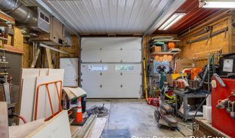 11774 84th Ave, Allendale, MI 49401