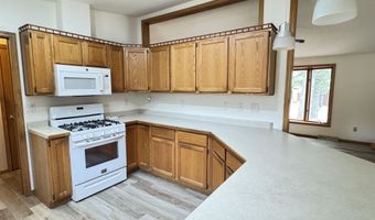 922 Elk Ave, Adams, WI 53910