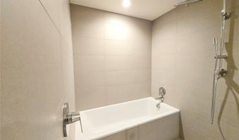 1000 Auahi St 1701, Honolulu, HI 96814