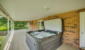 17304 Mary Lee Dr, Abingdon, VA 24210