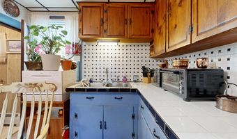 149 S Main St, Auburn, ME 04210