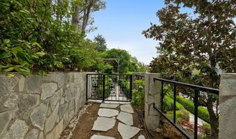 1561 Lookout Dr, Agoura Hills, CA 91301
